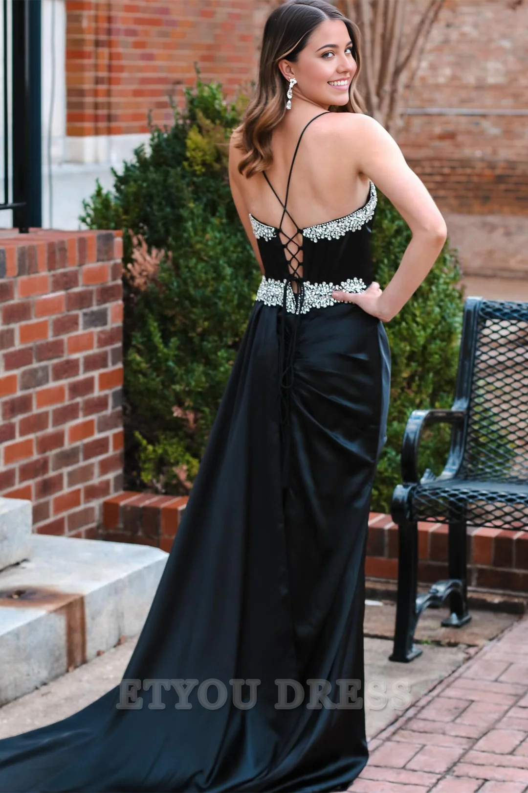 A-line V-Neck Spaghetti Straps Rhinestone Black formal dresses evening gown Prom Dress with Train