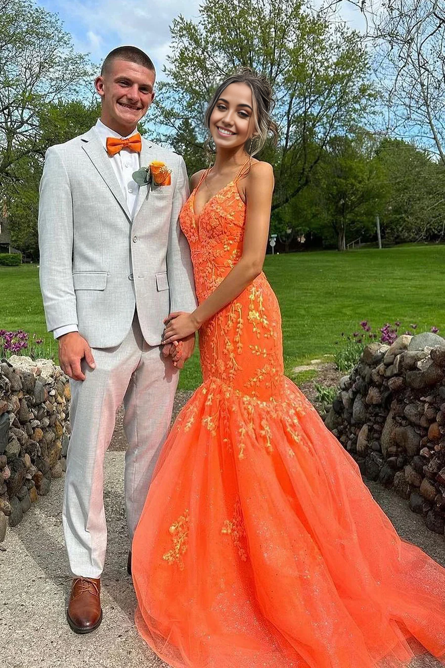 Mermaid Charming V Neck Organza Tulle Sequins evening gown Prom Dresses