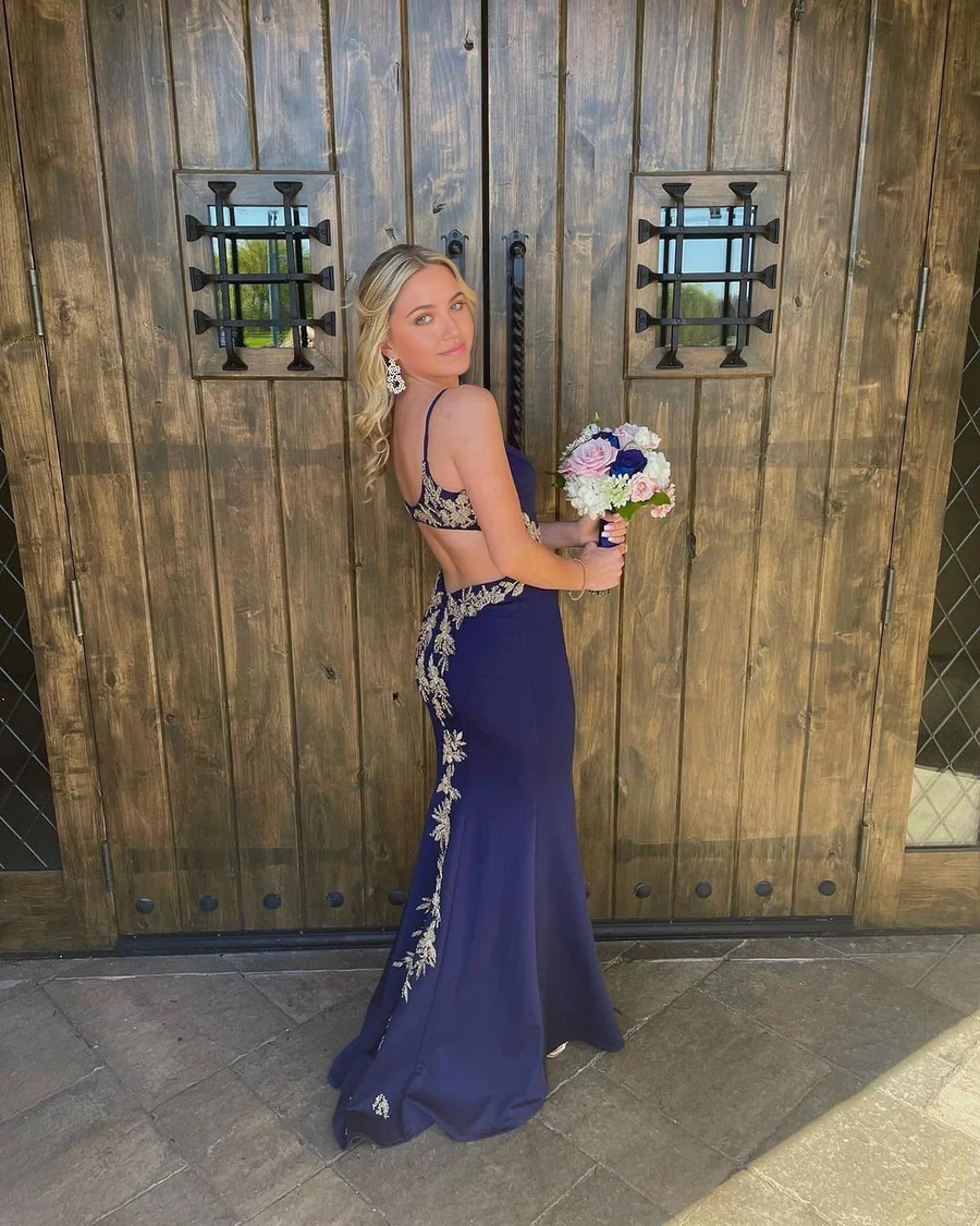 Mermaid Charming White Satin Long Prom Dresses with Appliques