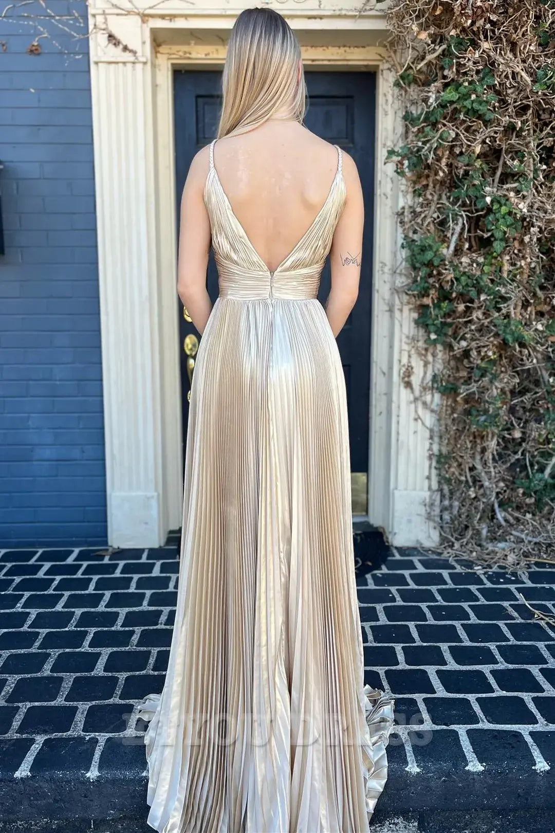 A-Line V-Neck Banded Waist Backless Gold Long formal dresses Bridesmaid Dresses evening gown Prom Dress