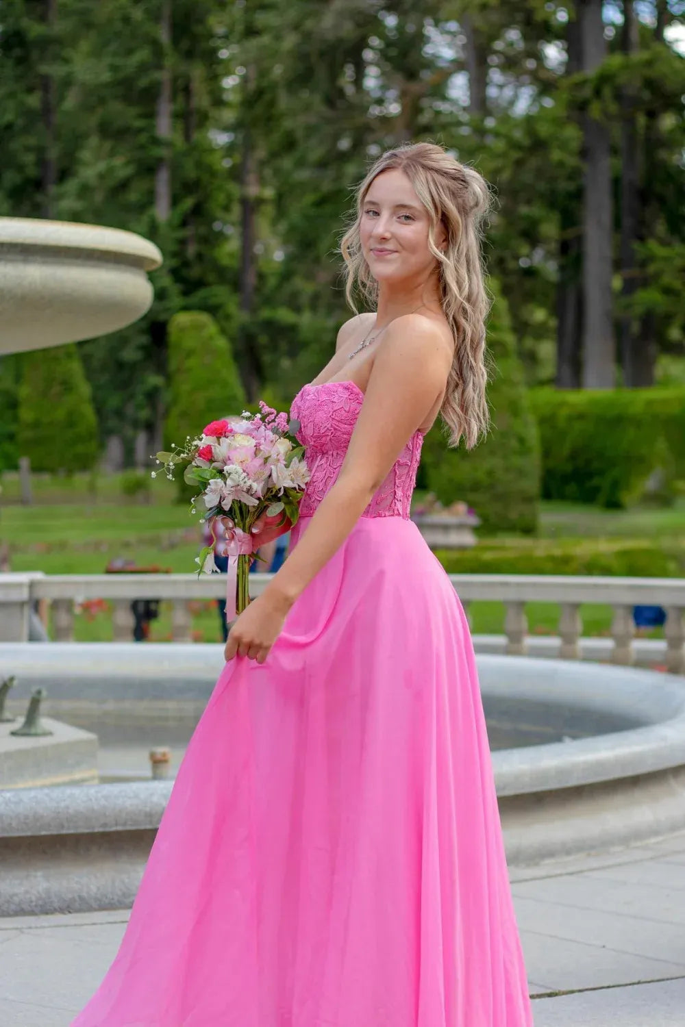 Alluring A-line Strapless Sleeveless Appliques Chiffon Floor-Length Prom Dress