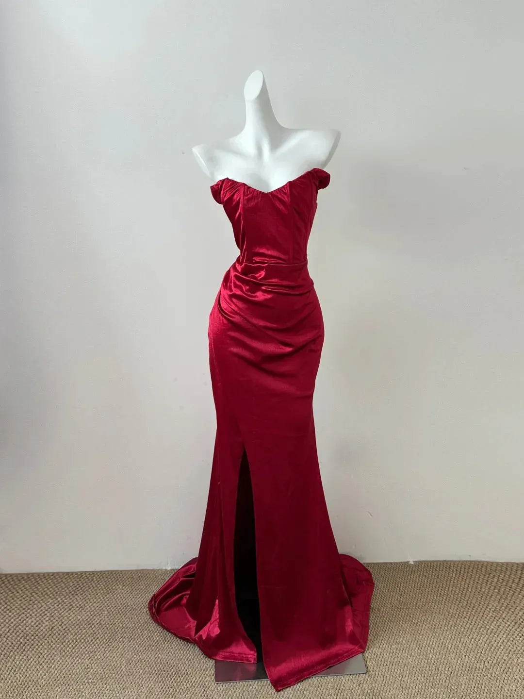 Elegant Bodycon Off the Shoulder Zipper Up Floor-Length Prom Dress