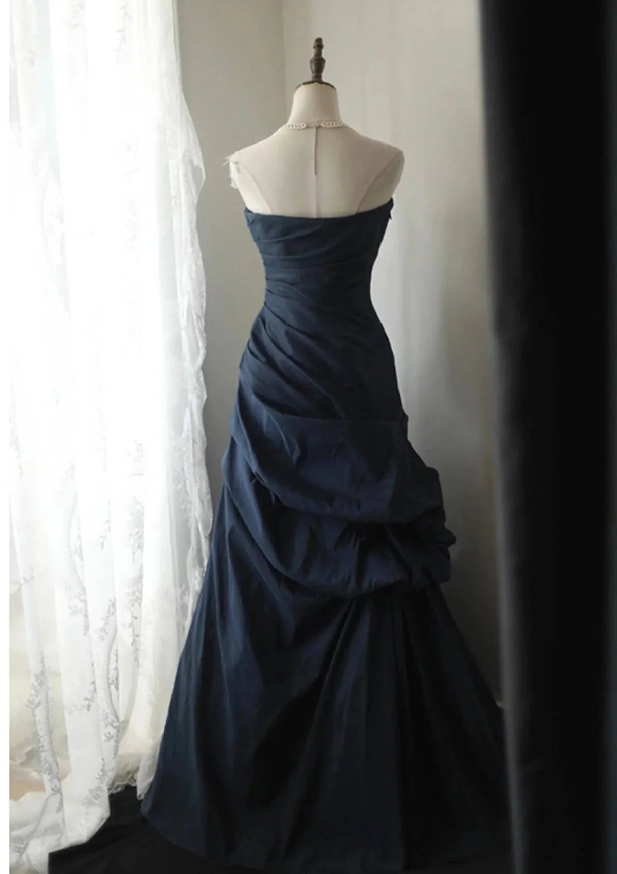 Elegant Mermaid Strapless Ruched Navy Blue Floor-Length Party Dress