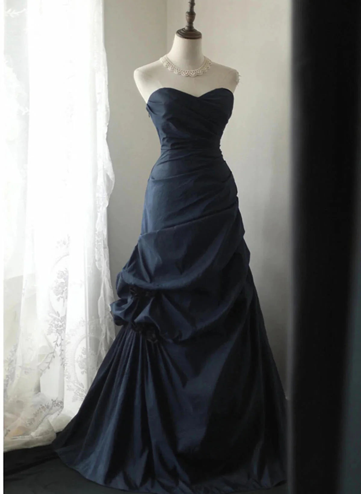 Elegant Mermaid Strapless Ruched Navy Blue Floor-Length Party Dress