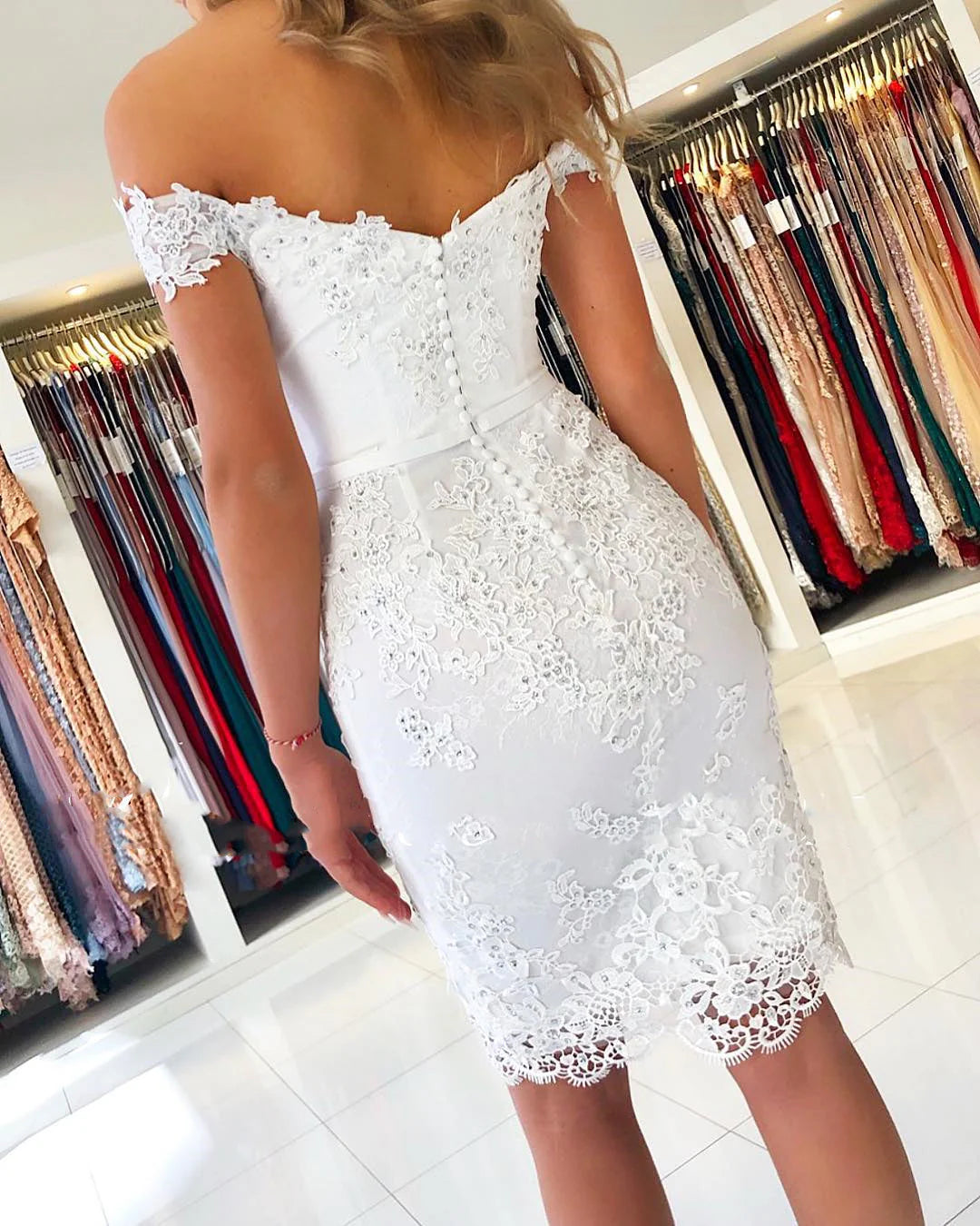 Elegant Sheath Off-the-Shoulder Lace White Knee-Length Homecoming Dress