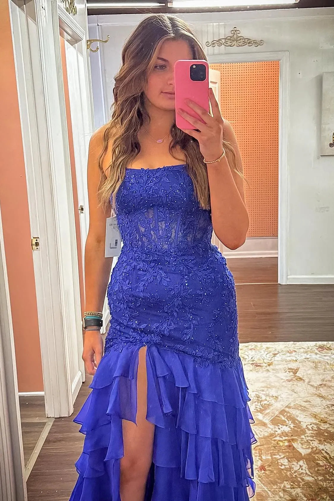 Exquisite Fitted Strapless Sleeveless Appliques Floor-Length Prom Dress