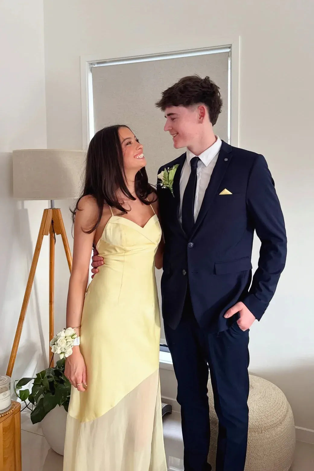 Fashion A-line V-neck Sleeveless Satin Pleated Lace Up Floor-Length Prom Dress