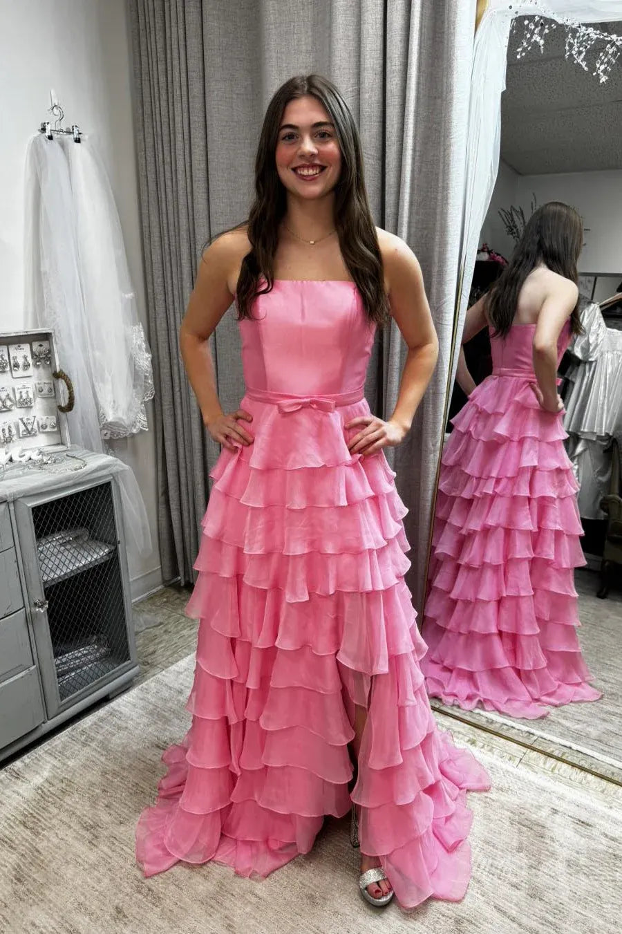 Fashionable A-line Strapless Sleeveless Ruffle Chiffon Floor-Length Prom Dress