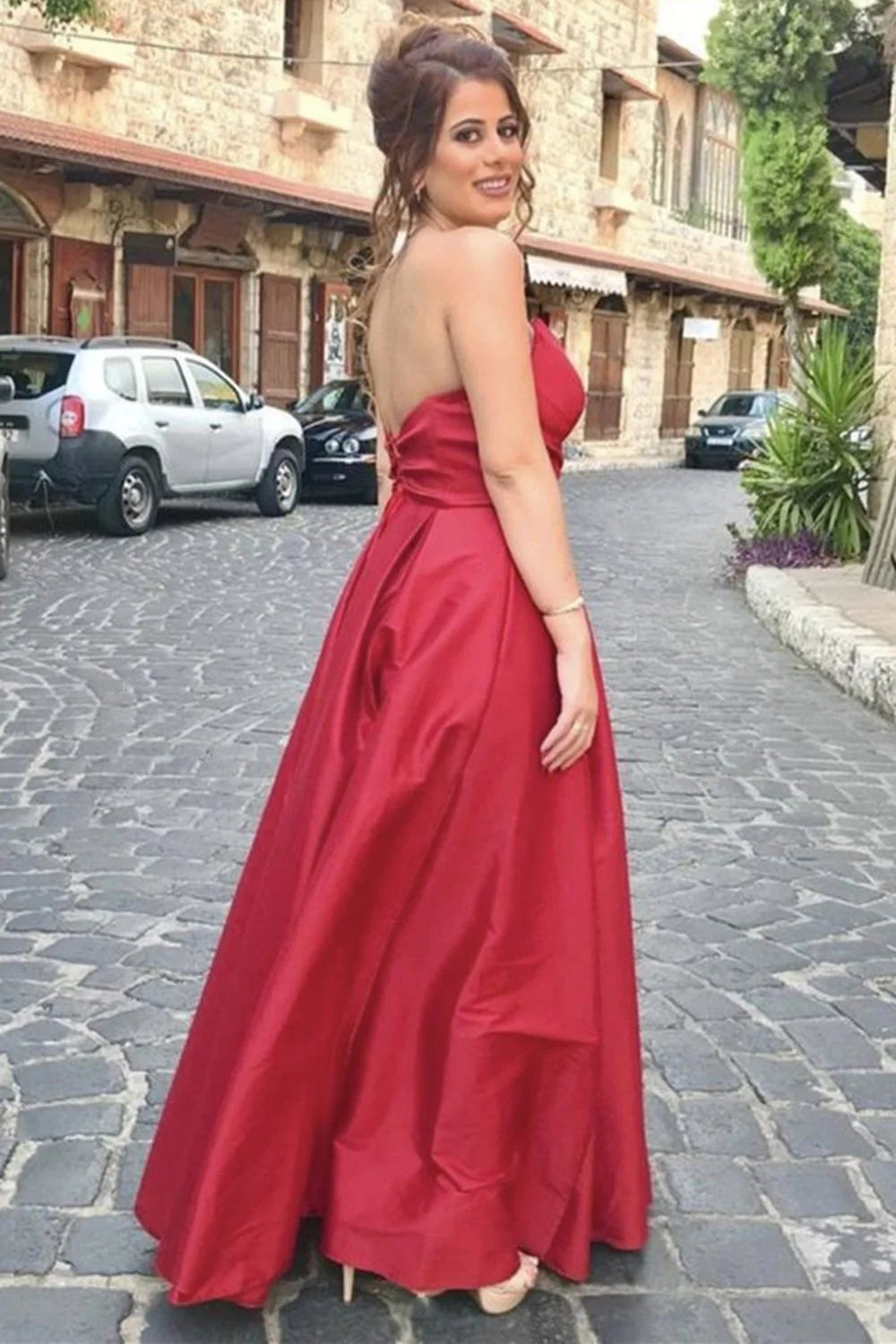 Glamorous A-Line Sweetheart Sleeveless Cutout Red Floor-Length Prom Dress