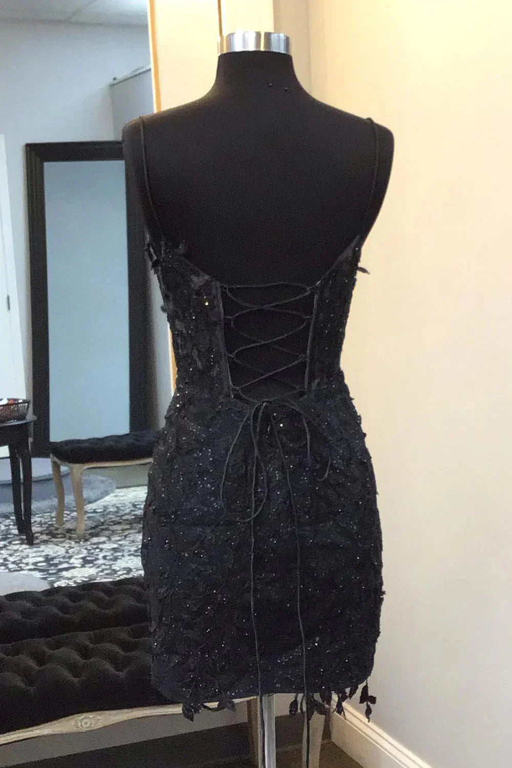 Glamorous Bodycon Sweetheart Neck Lace Black Mini Homecoming Dress