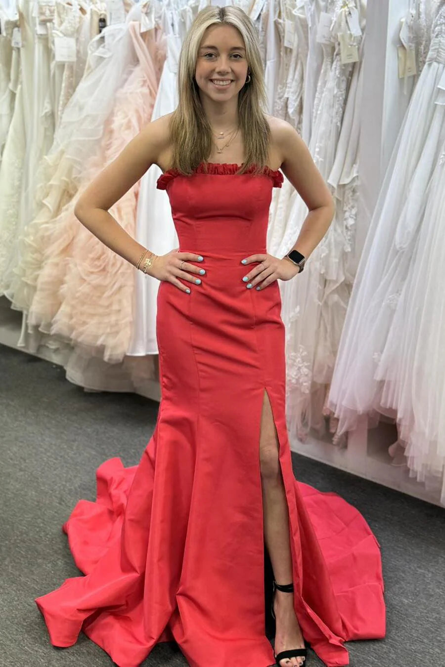 Glamorous Mermaid Strapless Ruffled Red Floor-Length Prom Dress