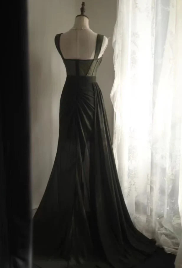 Gothic Mermaid Sweetheart-Neck Ruched Black Satin Long Party Dresses