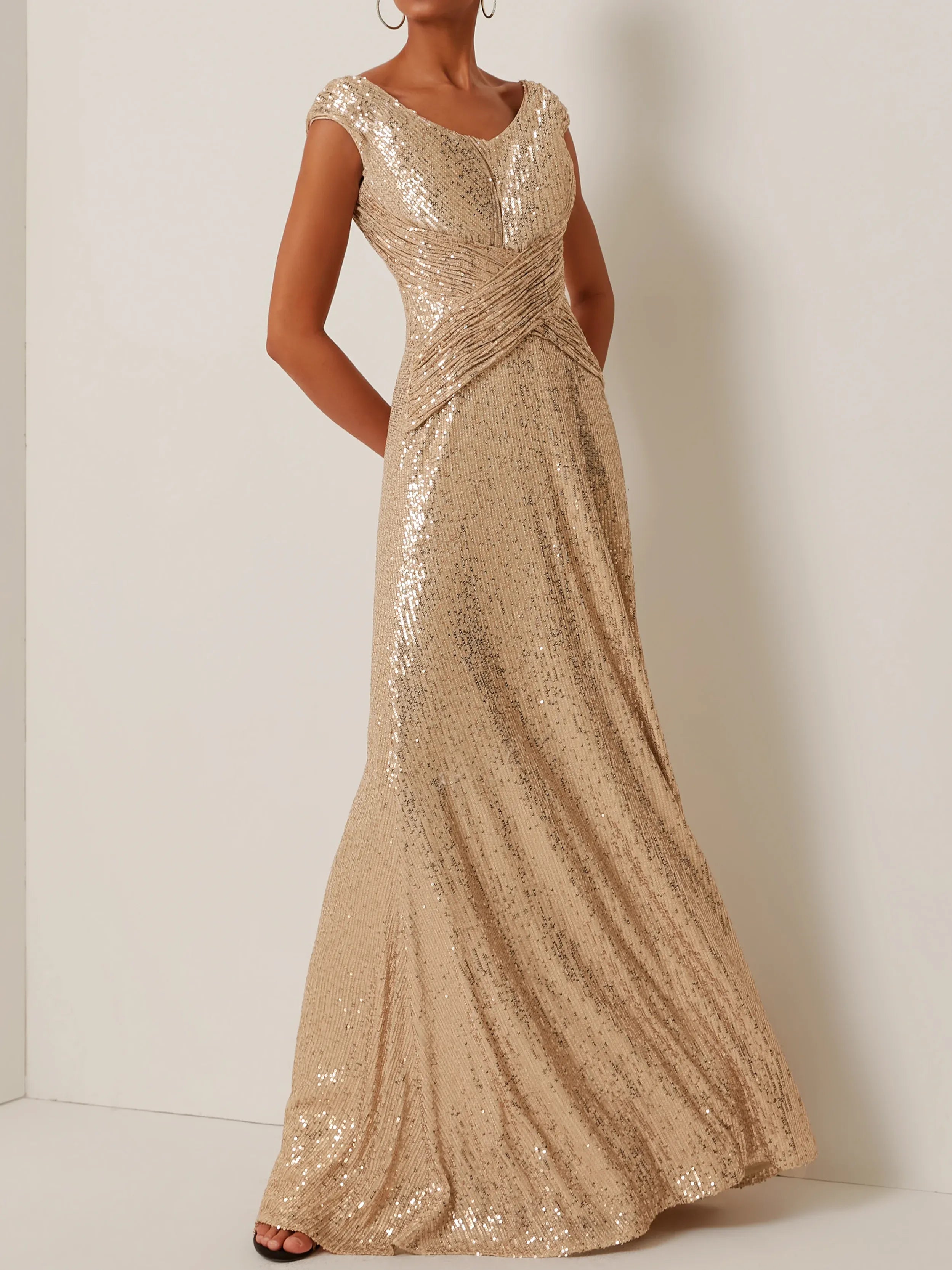 Luxury A-Line V Neck Sleeveless V Back Floor Length Evening Dresses