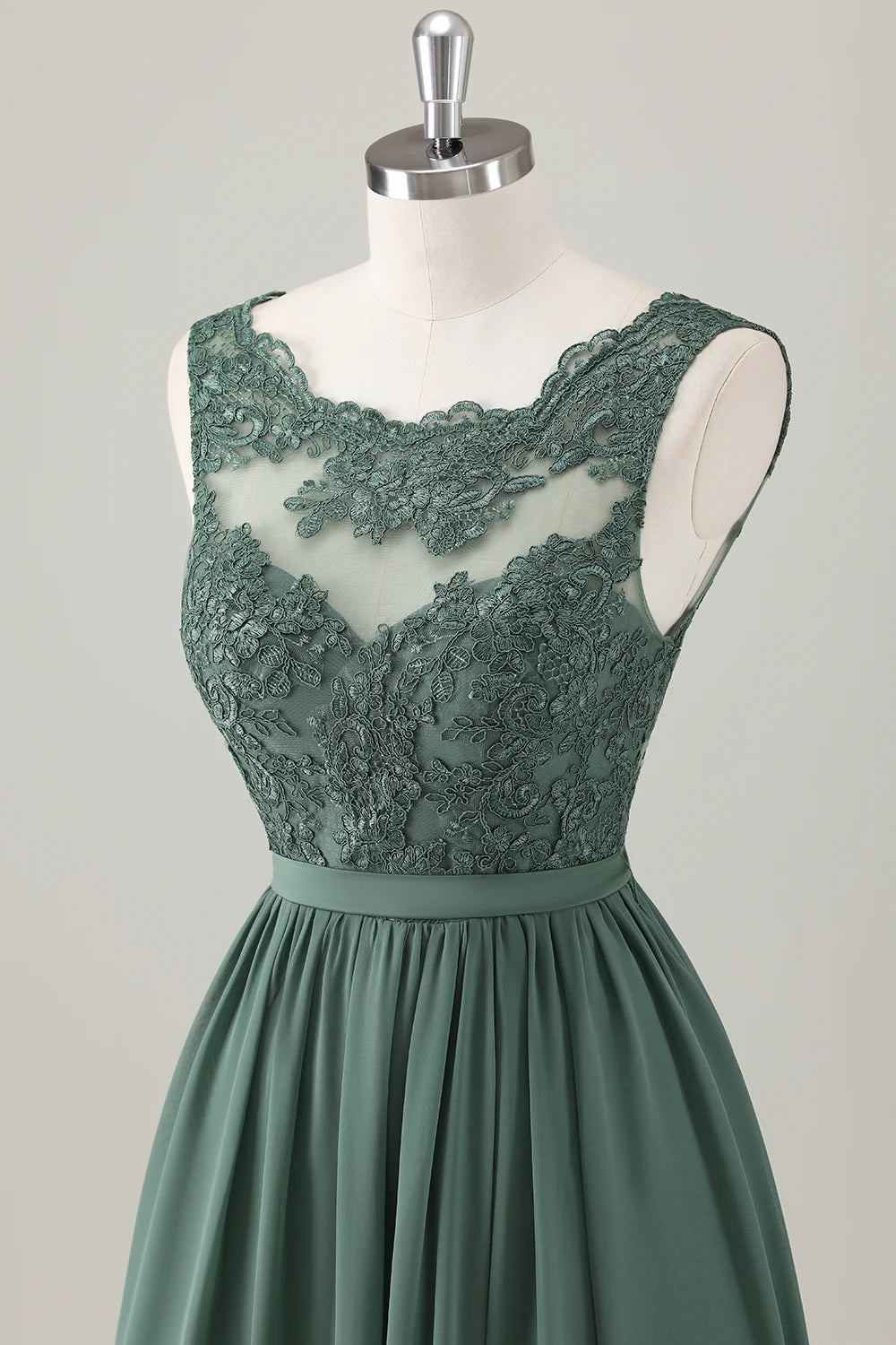 Modern A-Line Scoop Neck Sleeveless V Back Floor-Length Mother of the Bride Dress