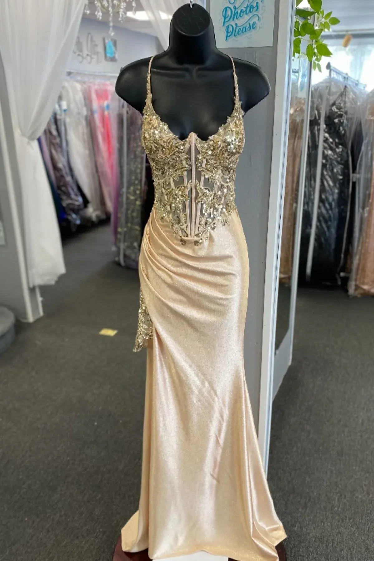 Modern Mermaid Spaghetti Straps Sleeveless Satin Floor-Length Prom Dress