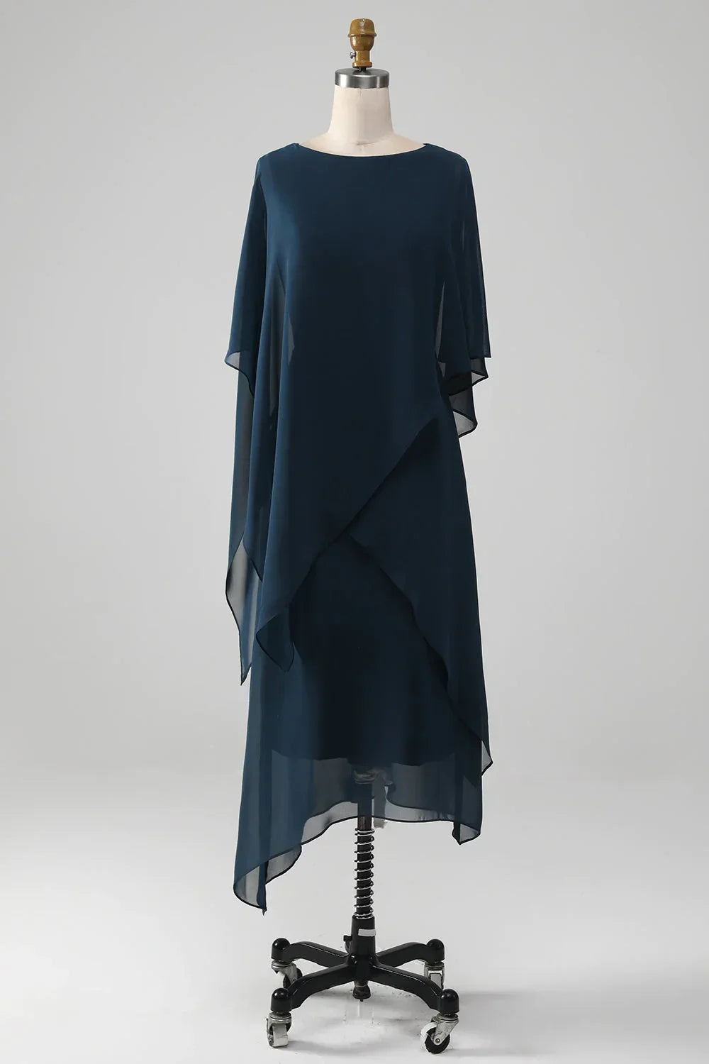 A-line Chiffon Scoop Neckline Mother of the Bride Dress