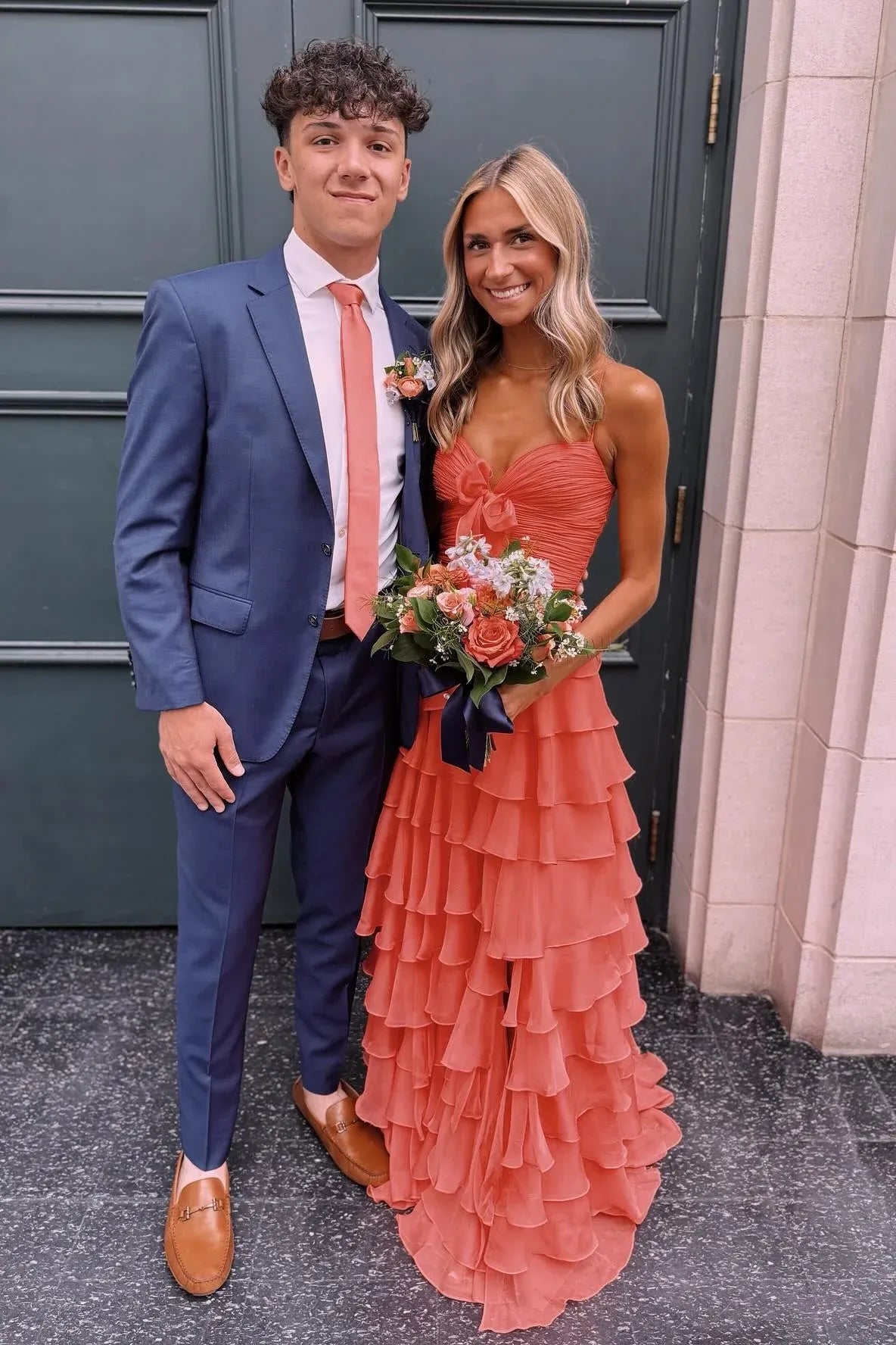 Pretty A-line V-neck Sleeveless Tiered Chiffon Floor-Length Prom Dress