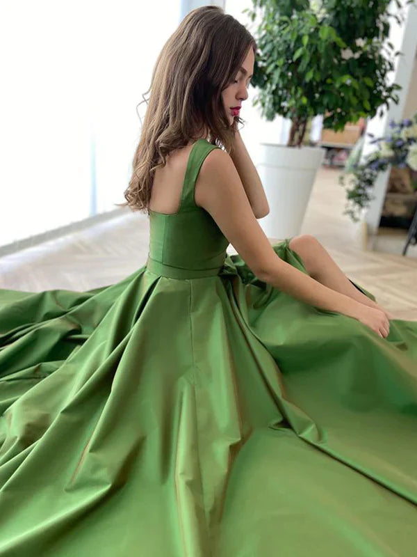 Regal Sweetheart-Neck Button-Trimmed Olive Green Satin Party Dresses