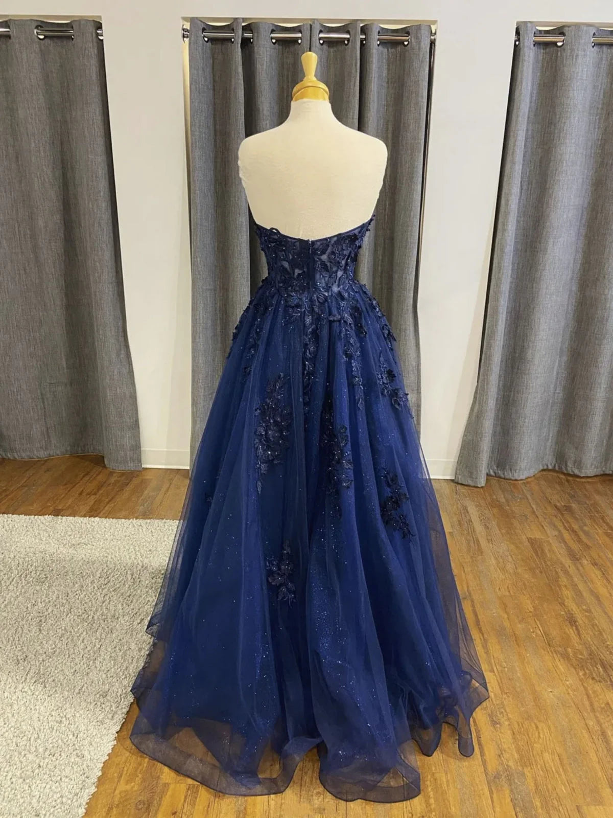 Romantic Strapless Lace Navy Blue Floor-Length Prom Dress