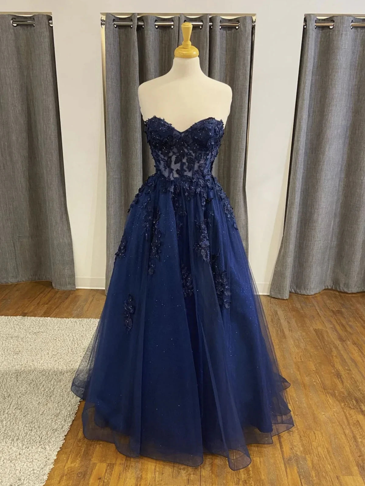 Romantic Strapless Lace Navy Blue Floor-Length Prom Dress