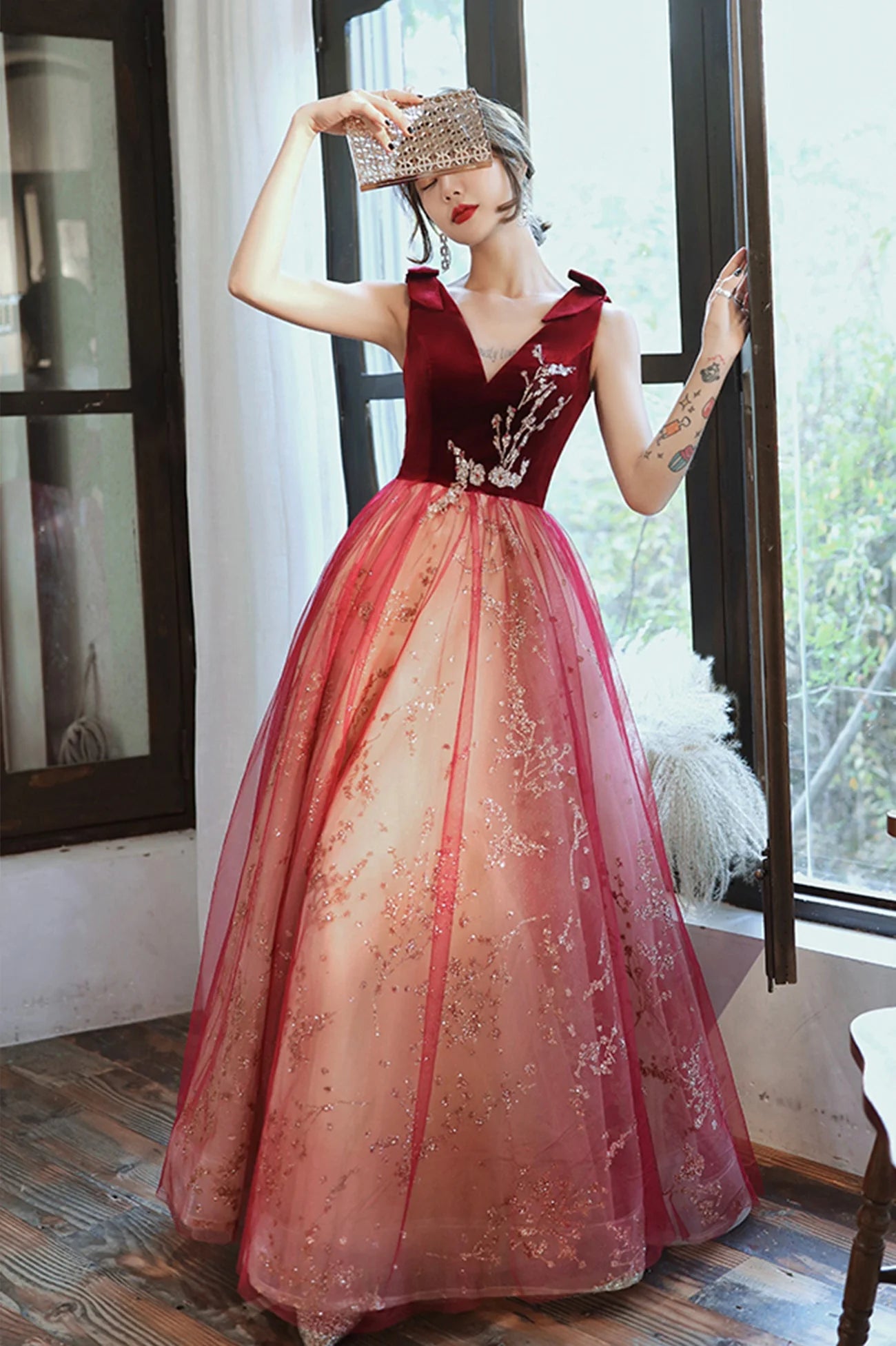Trendy A-Line V-Neck Sleeveless Lace Up Floor-Length Prom Dress