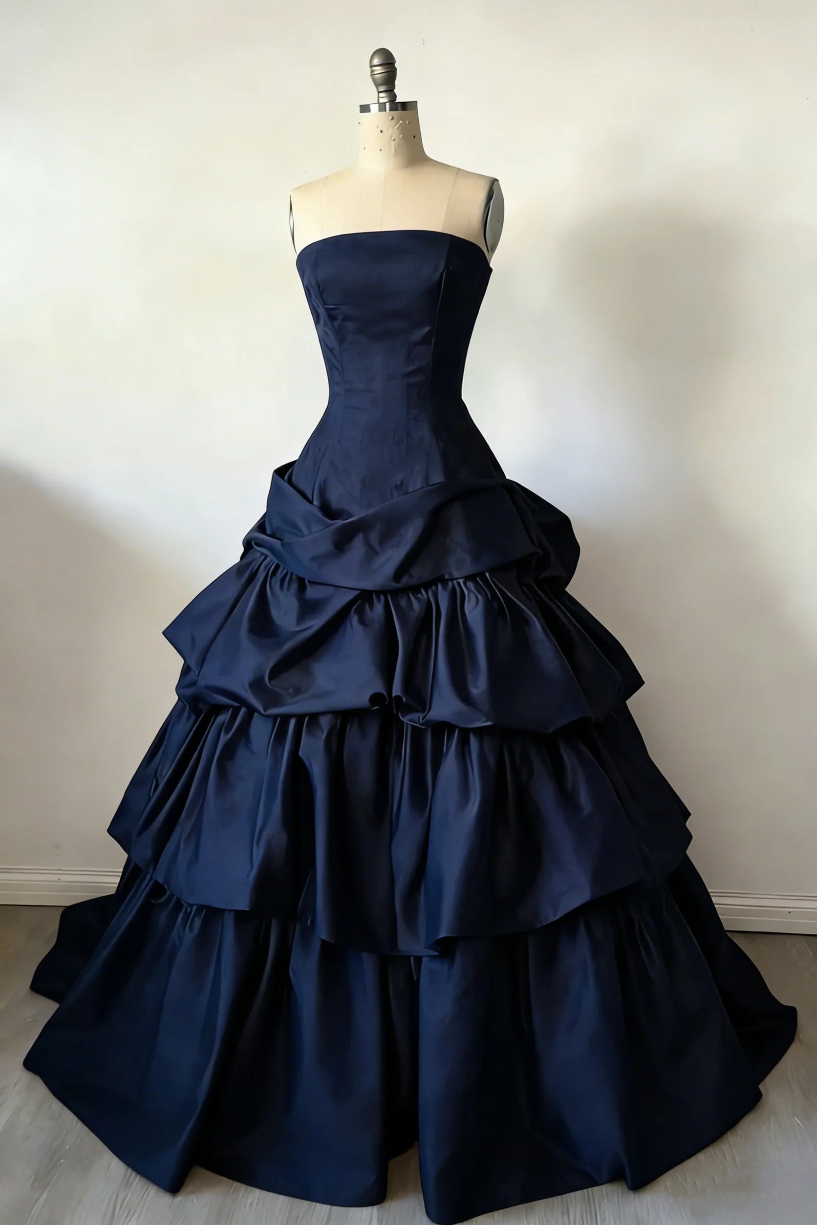 Vintage Strapless Sleeveless Ball Gown Ruffled Satin Long Prom Dresses