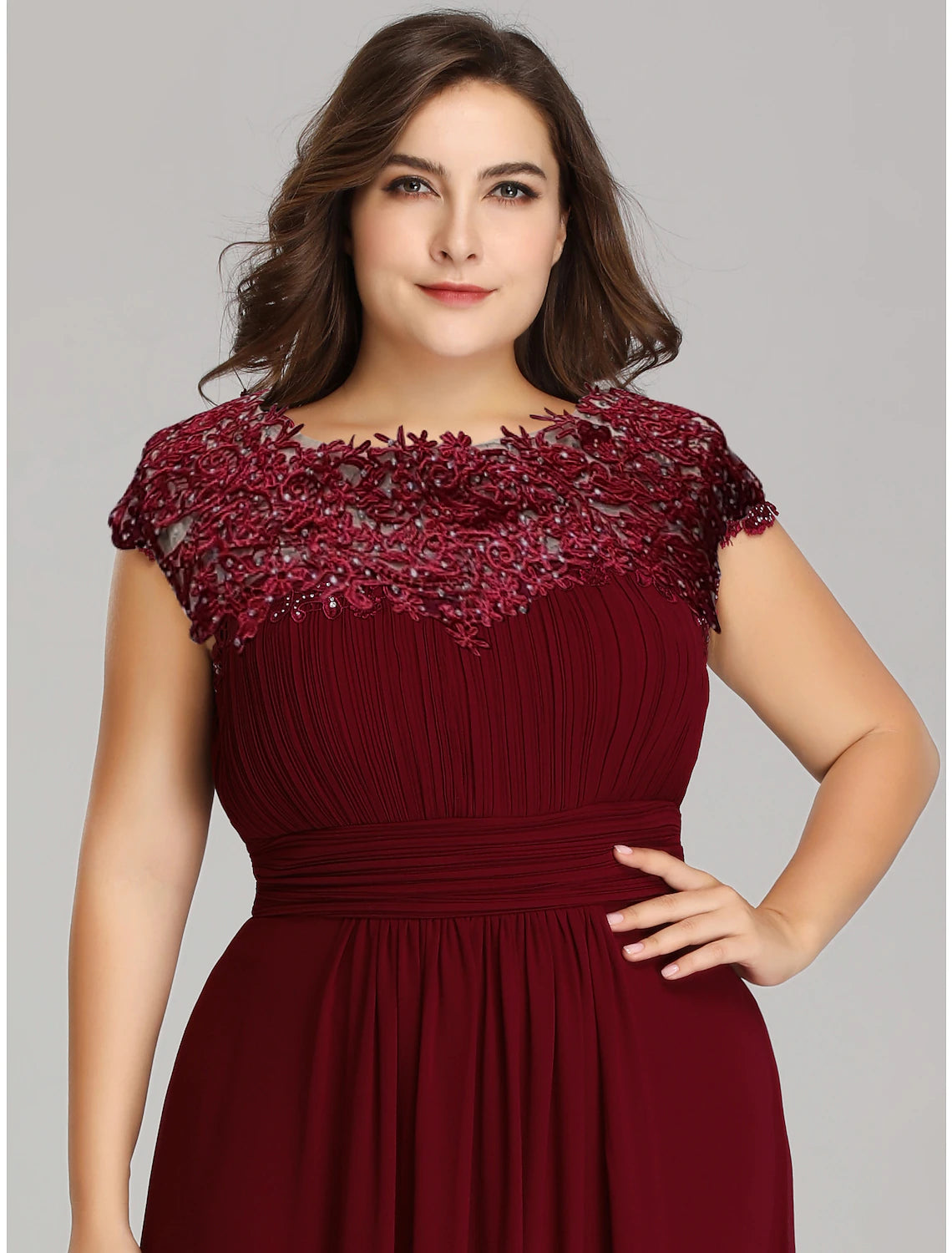 A-Line Mother of the Bride Dress Plus Size Jewel Neck Floor Length Chiffon Short Sleeve with Lace Ruching
