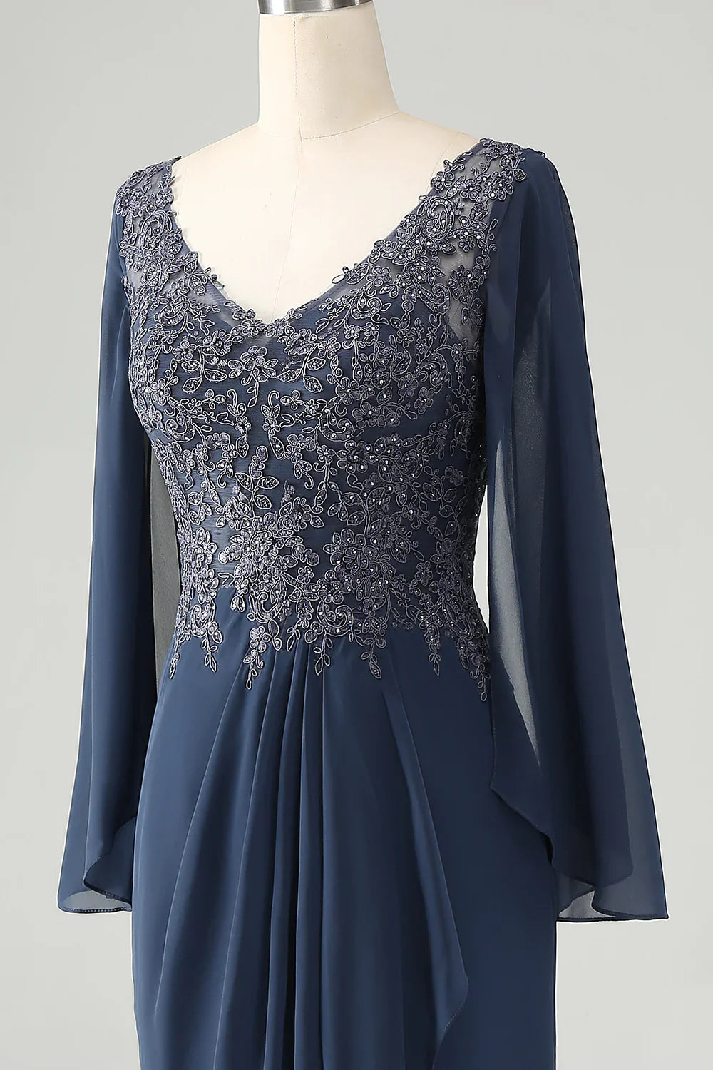 Mermaid V Neck Beaded Mother of Bride Dress with Appliques