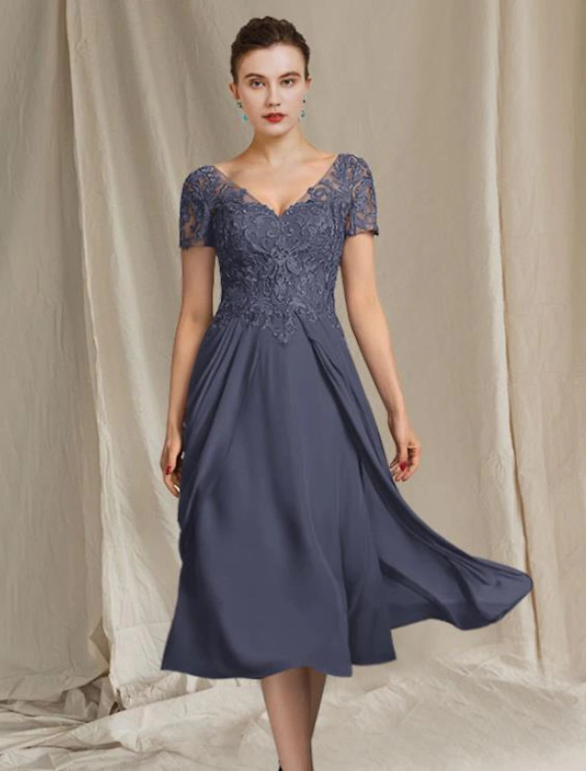 A-Line Mother of the Bride Dress Elegant Plus Size V Neck Tea Length Chiffon Lace Short Sleeve with Pleats Appliques